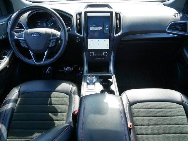 Certified 2022 Ford Edge ST-Line AWD/4WD image 16