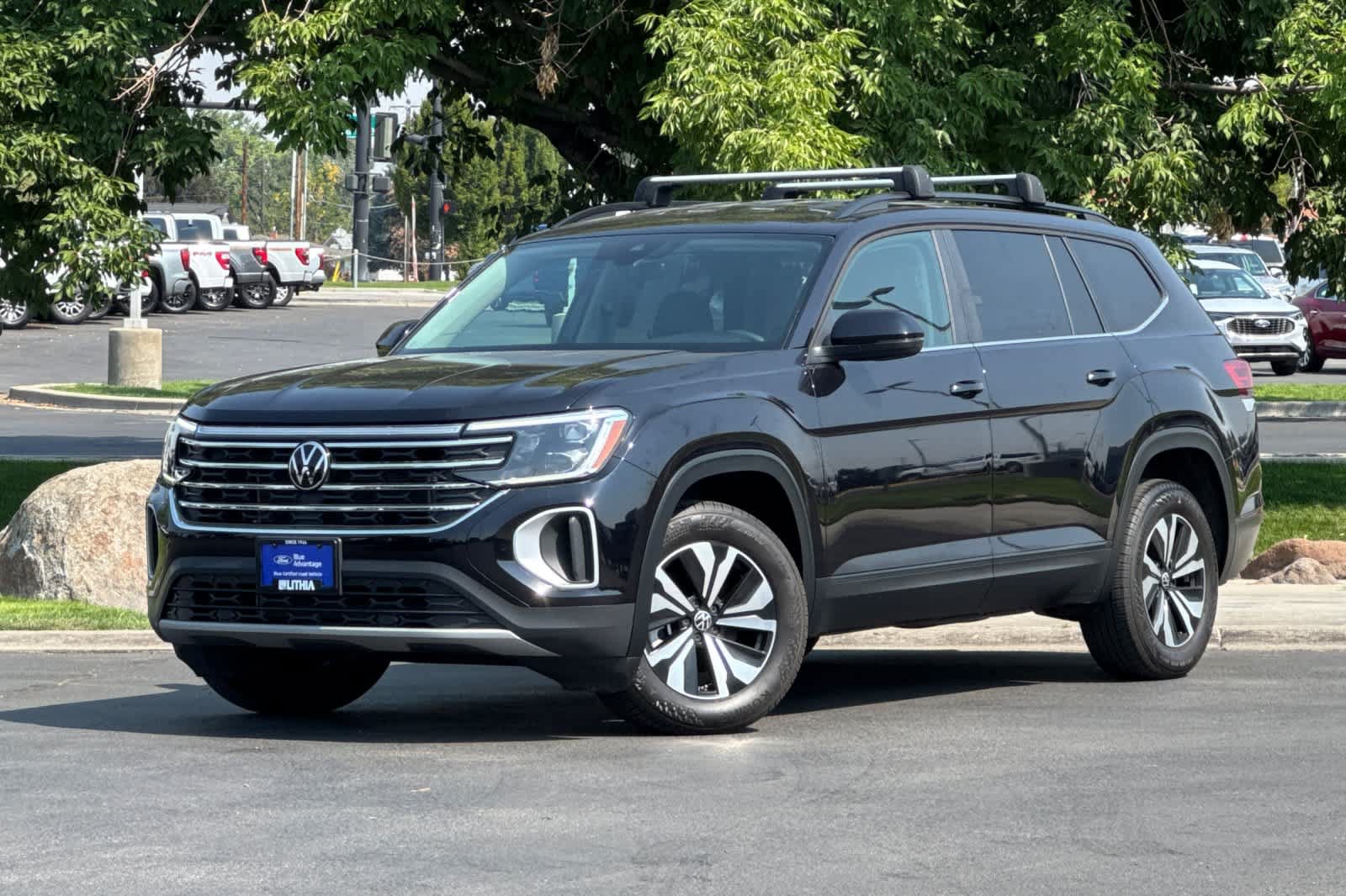 Used 2025 Volkswagen Atlas SE