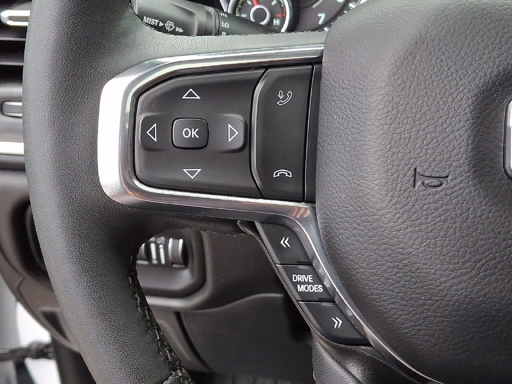Used 2025 RAM 1500 Laramie w/ Sport Appearance Package AWD/4WD image 22