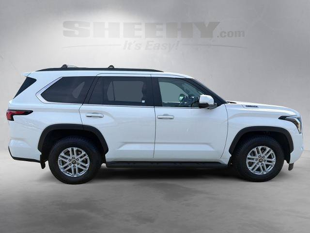 Used 2024 Toyota Sequoia SR5 w/ SR5 Premium Package AWD/4WD image 10