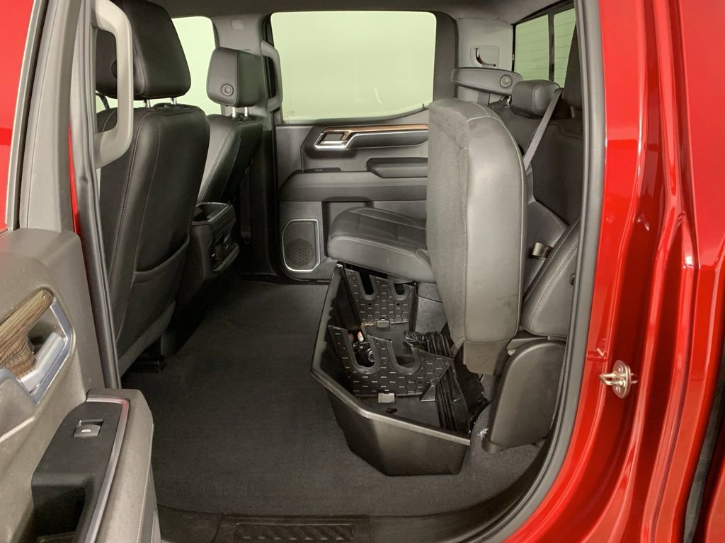Used 2023 Chevrolet Silverado 1500 LT AWD/4WD image 32
