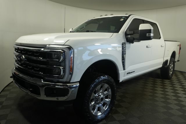 Certified 2023 Ford F250 Lariat w/ Lariat Ultimate Package AWD/4WD image 7