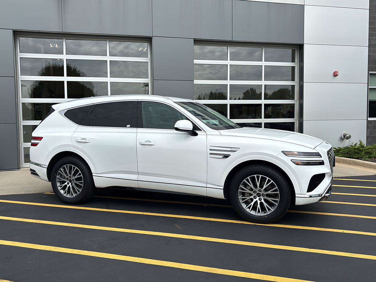 Used 2026 Genesis GV80 2.5T AWD/4WD image 5