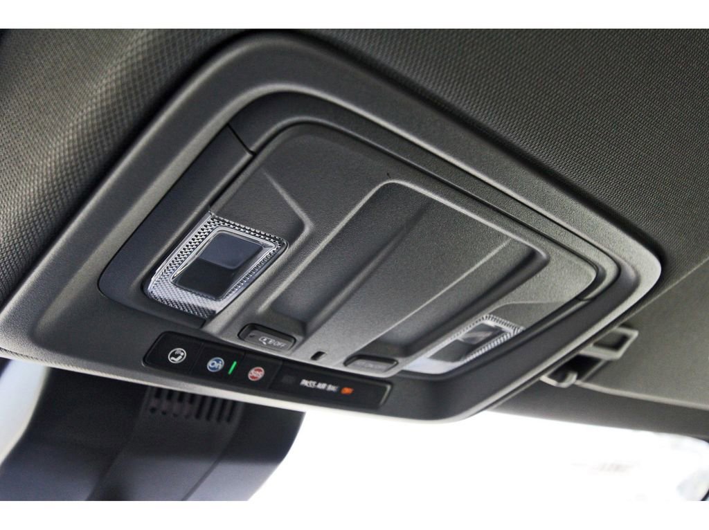 Used 2025 Chevrolet Silverado 1500 LT image 24