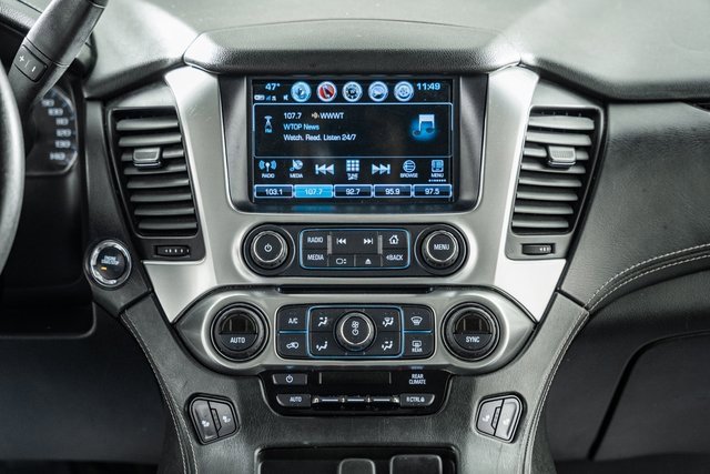 Used 2017 Chevrolet Suburban LT image 25