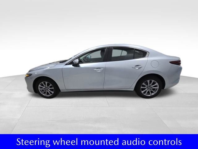 Used 2021 MAZDA MAZDA3 Sedan image 4
