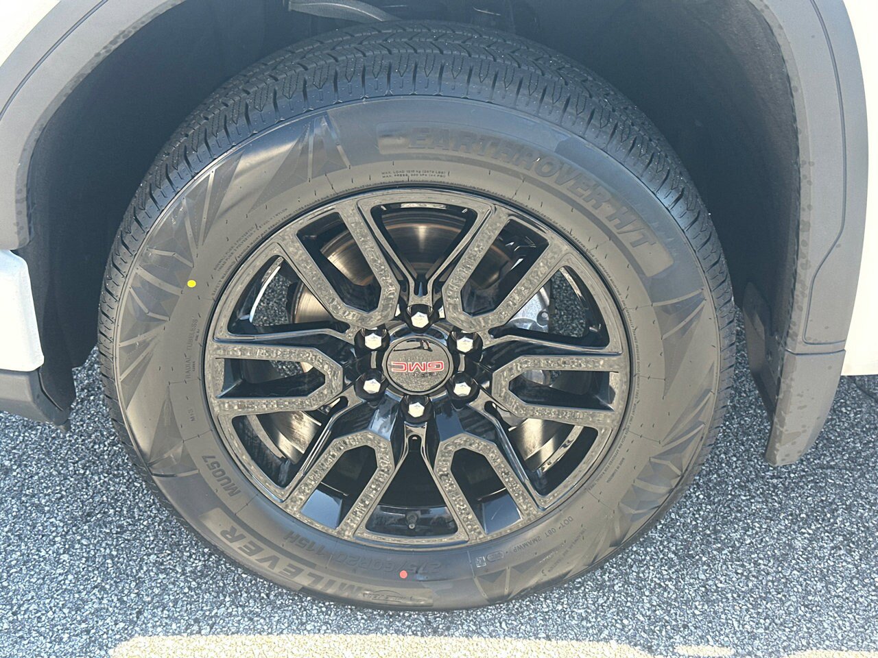 Used 2024 GMC Sierra 1500 Pro w/ Graphite Edition AWD/4WD image 13