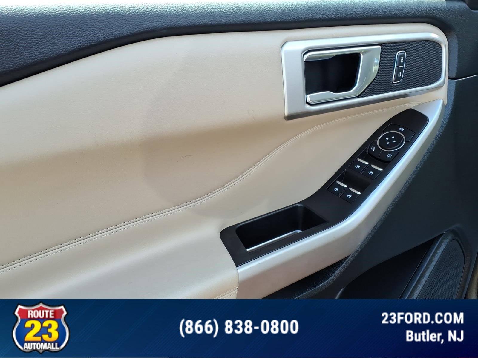 Certified 2024 Ford Explorer XLT AWD/4WD image 11