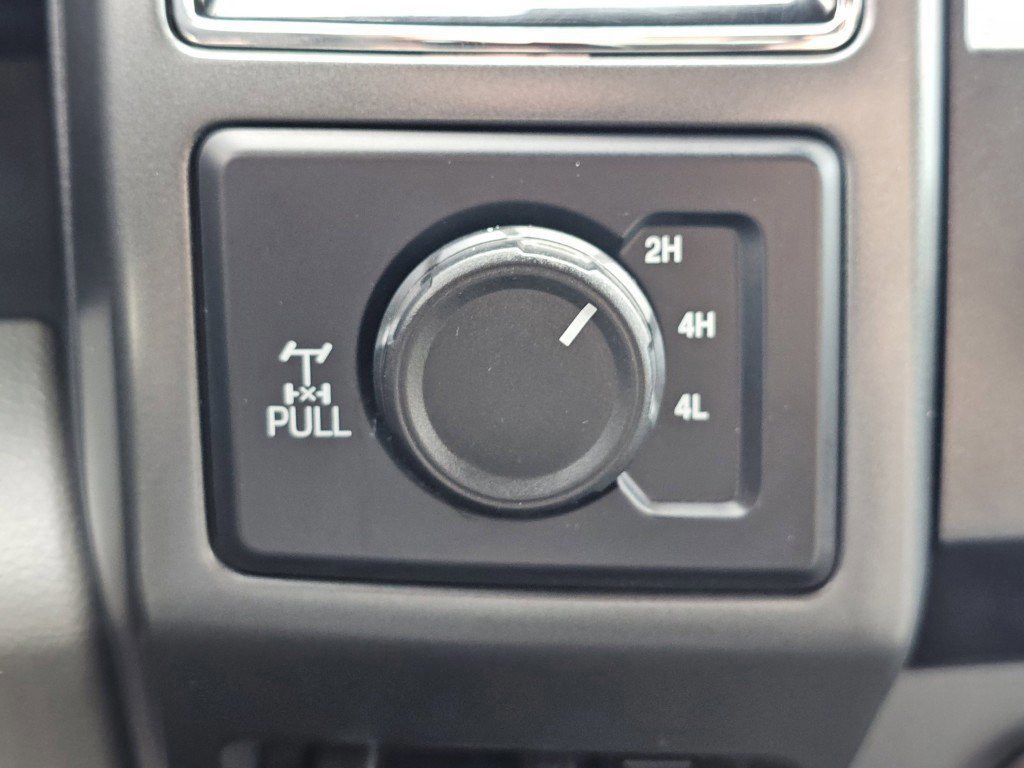 Certified 2022 Ford F350 XLT w/ XLT Value Package image 17