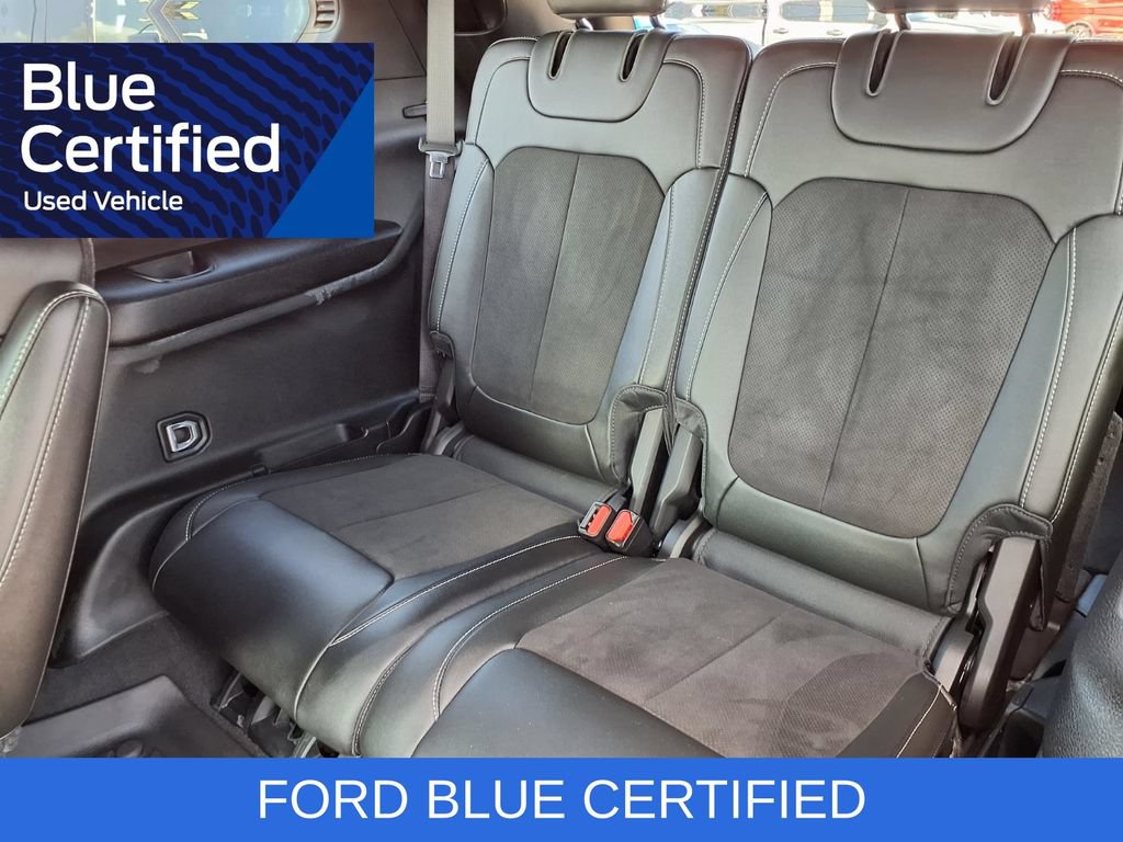 Used 2023 Jeep Grand Cherokee L Laredo RWD image 28