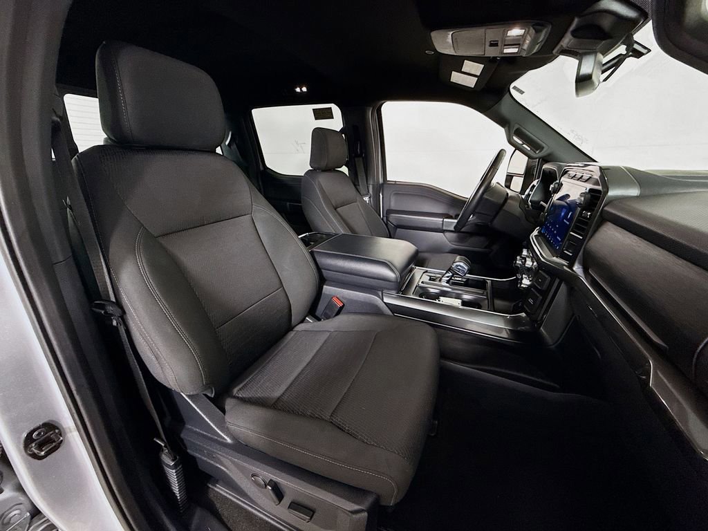 Certified 2022 Ford F150 XLT w/ Equipment Group 302A High image 28