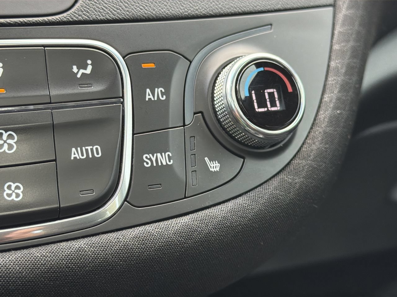 Used 2024 Chevrolet Malibu LT FWD image 23