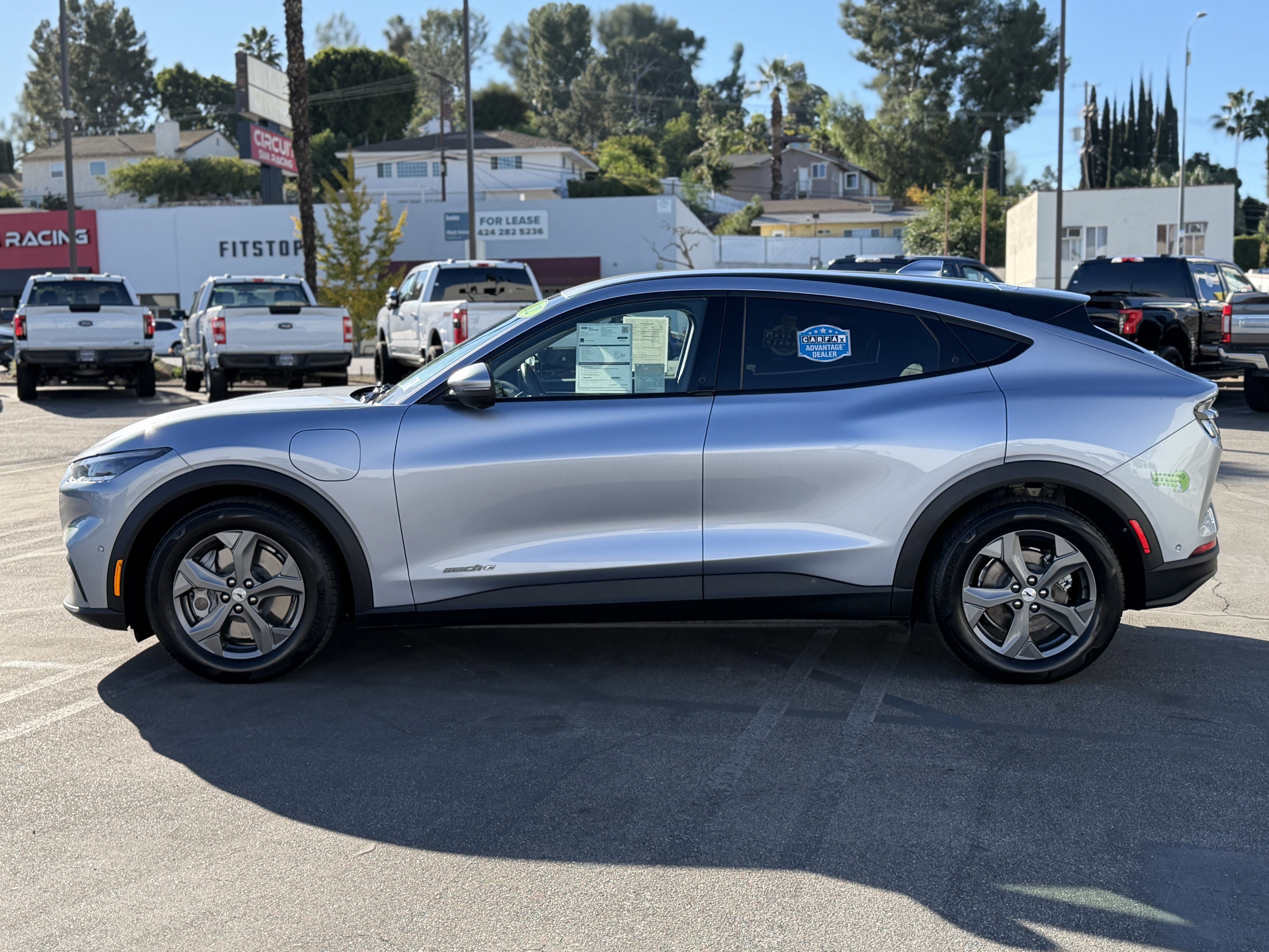 Certified 2022 Ford Mustang Mach-E Select w/ Comfort/Technology Package image 5