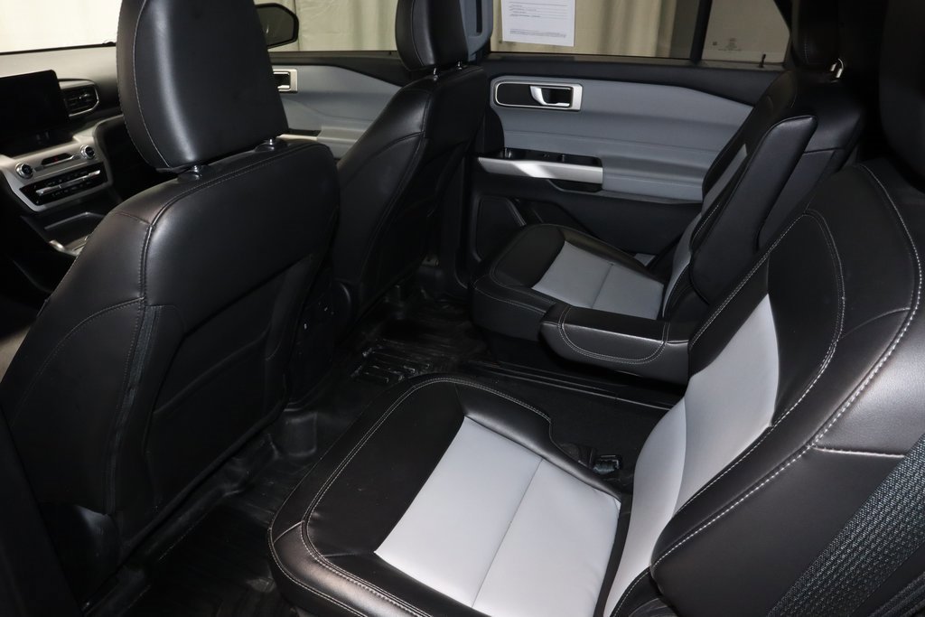 Certified 2022 Ford Explorer XLT w/ Equipment Group 202A image 20