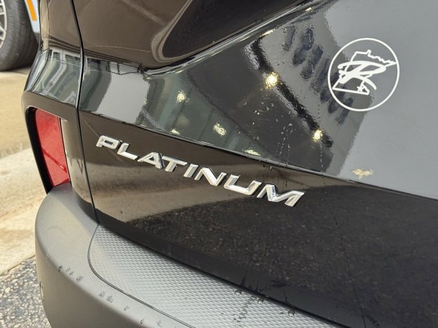 Certified 2023 Ford Escape Platinum w/ Premium Technology Package image 39