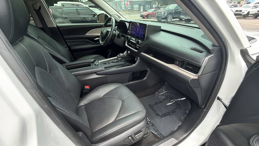 Used 2024 Toyota Grand Highlander AWD image 28