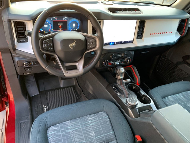 Certified 2025 Ford Bronco Heritage Edition AWD/4WD image 18