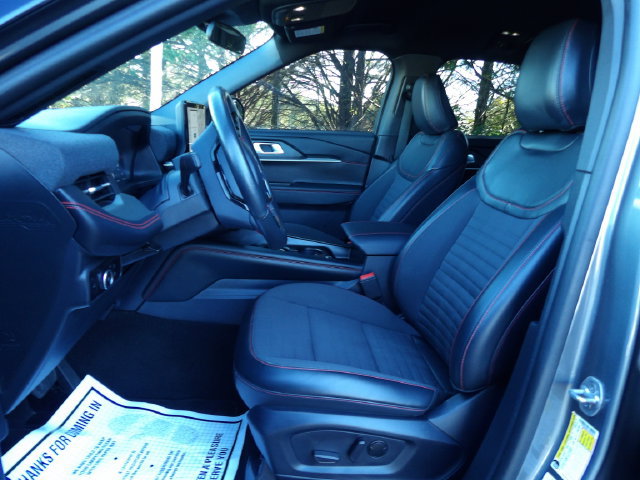 Certified 2025 Ford Explorer ST-Line w/ ST-Line Street Pack AWD/4WD image 19