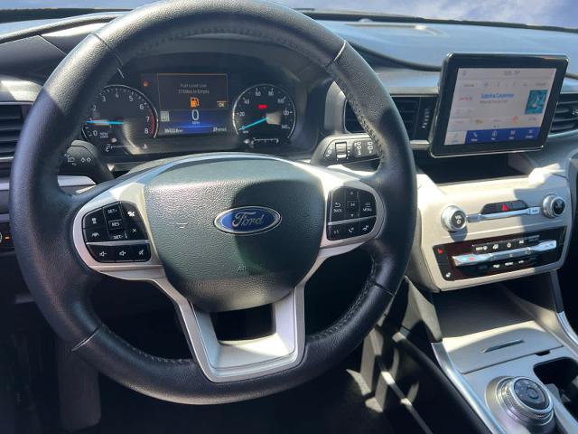 Certified 2023 Ford Explorer XLT w/ Equipment Group 202A RWD image 11