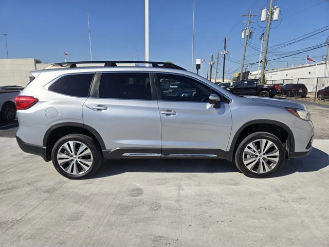 Used 2022 Subaru Ascent Limited w/ Technology Package image 2
