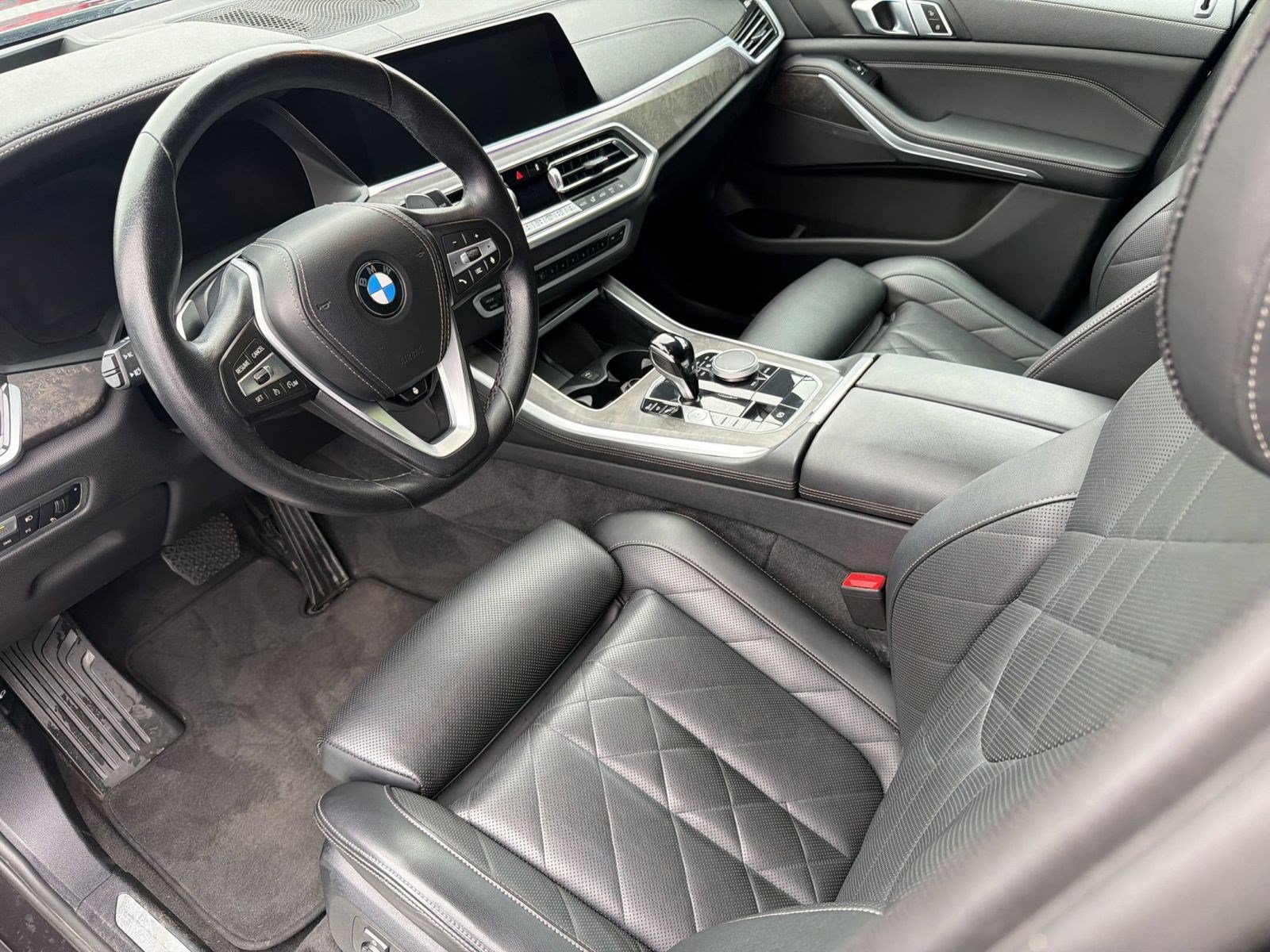 Used 2023 BMW X5 xDrive40i w/ Premium Package AWD/4WD image 4