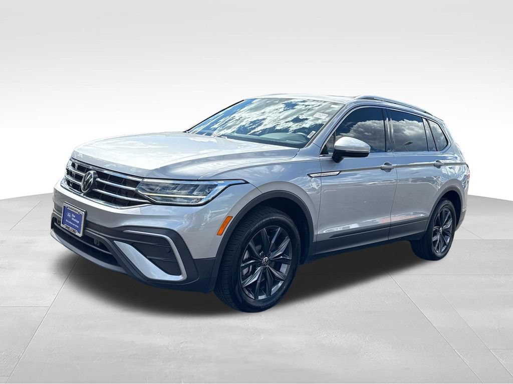 Used 2023 Volkswagen Tiguan SE AWD/4WD image 5