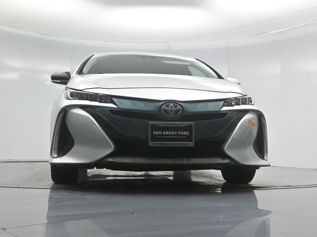 Used 2018 Toyota Prius Prime Plus w/ Carpet Mat Package FWD image 39
