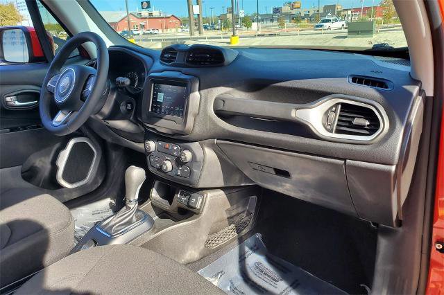 Used 2021 Jeep Renegade Latitude image 21