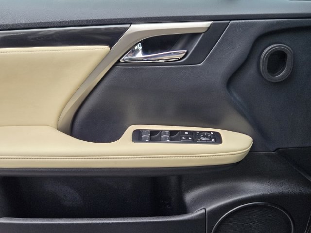 Used 2021 Lexus RX 350 FWD w/ Accessory Package image 22