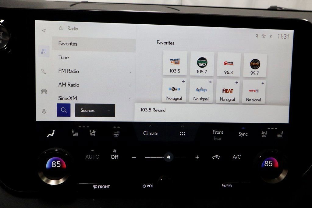 Used 2024 Lexus RX 350 Premium w/ Accessory Package (Z1) image 10