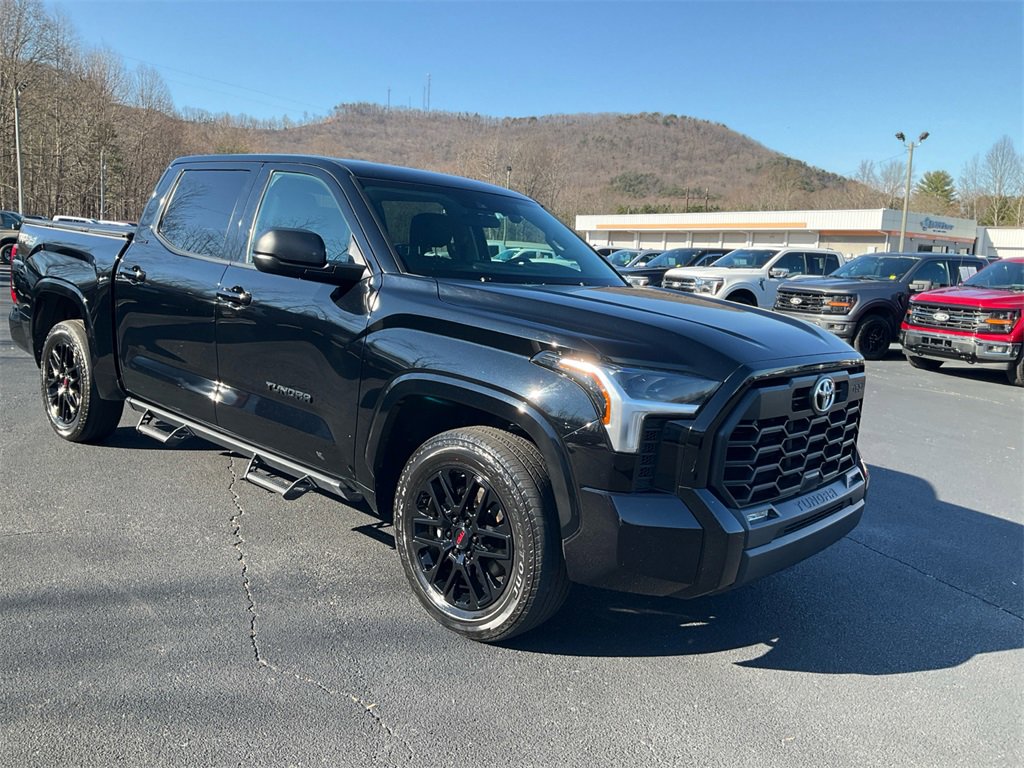 Used 2023 Toyota Tundra SR5 image 3