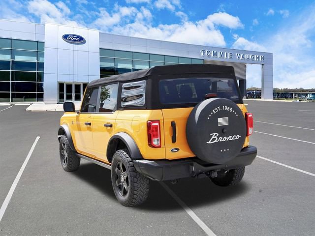 Certified 2022 Ford Bronco Black Diamond AWD/4WD image 2
