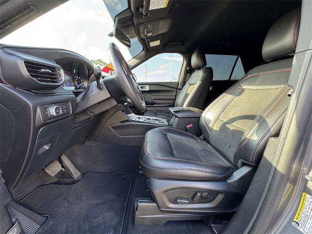 Certified 2022 Ford Explorer ST-Line w/ Class IV Trailer Tow Package image 14