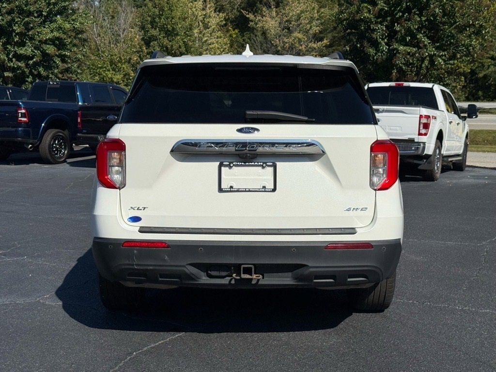 Certified 2022 Ford Explorer XLT w/ Class IV Trailer Tow Package image 5
