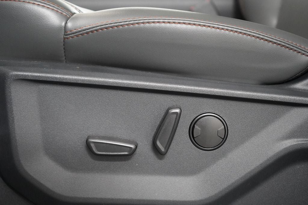 Certified 2025 Ford Expedition Active AWD/4WD image 15