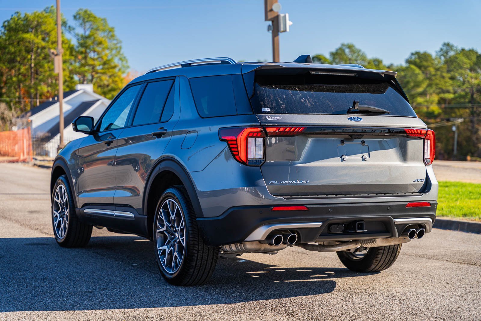 Certified 2025 Ford Explorer Platinum w/ Ultimate Package image 5