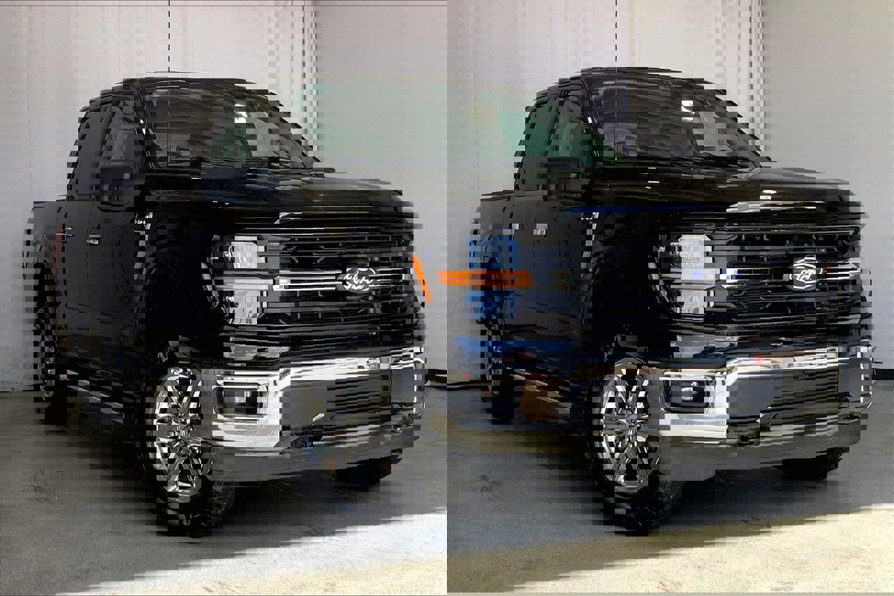 Certified 2025 Ford F150 XLT w/ Equipment Group 301A Standard image 34