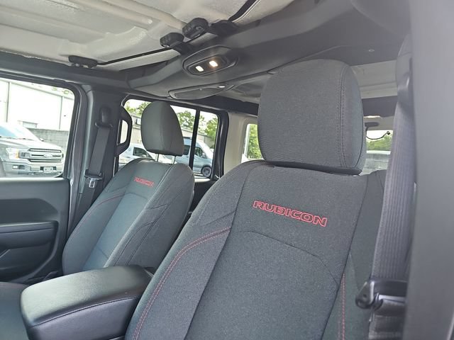 Used 2025 Jeep Wrangler Unlimited Rubicon AWD/4WD image 16