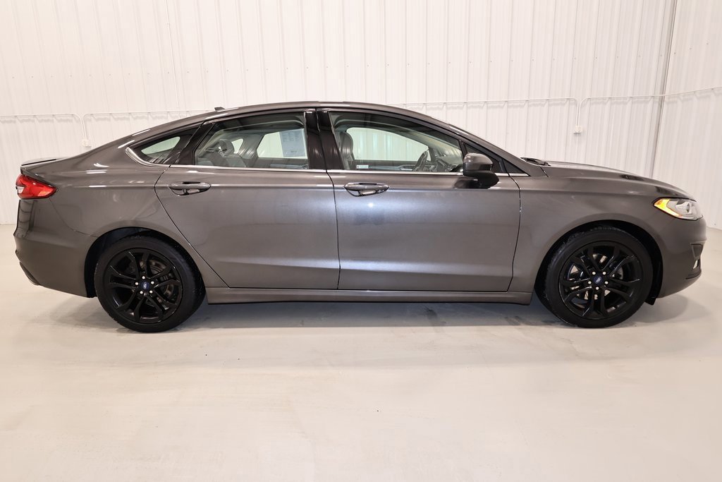 Certified 2019 Ford Fusion SE w/ Equipment Group 151A image 9