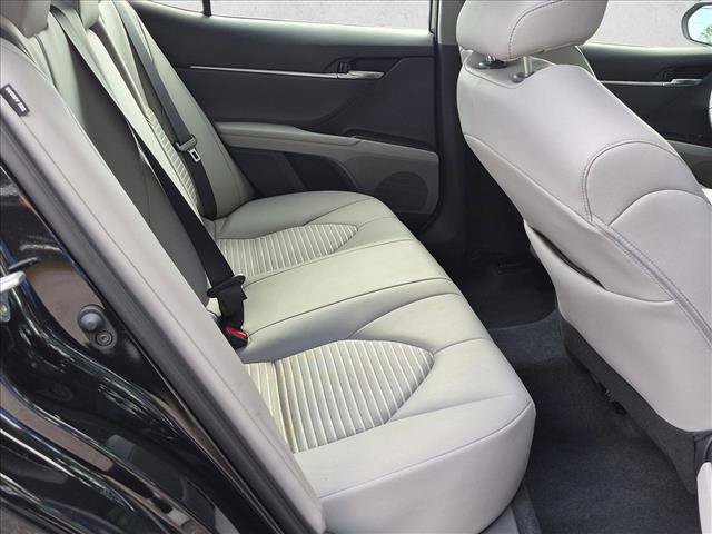 Used 2023 Toyota Camry SE FWD image 18