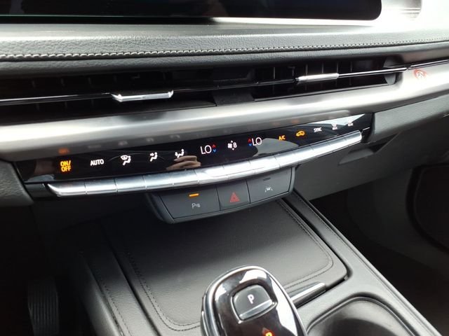Used 2024 Cadillac XT4 Premium Luxury AWD/4WD image 31