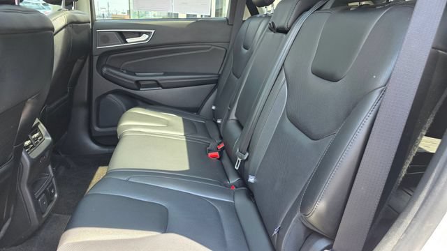 Certified 2020 Ford Edge Titanium w/ Equipment Group 301A AWD/4WD image 26