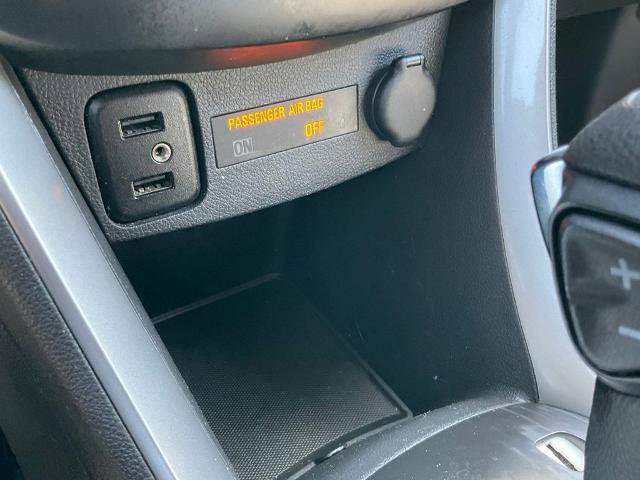 Used 2018 Chevrolet Trax LT w/ LT Convenience Package FWD image 11