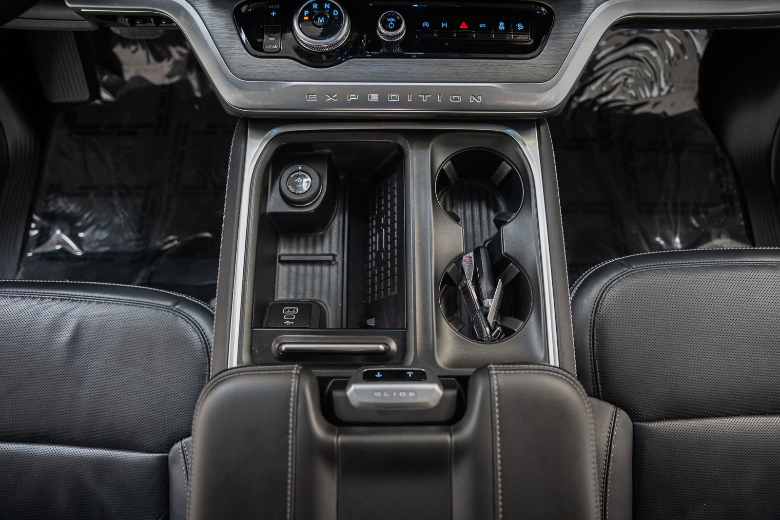 Certified 2025 Ford Expedition Max Platinum image 42