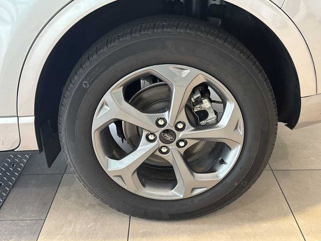 Certified 2024 Ford Escape ST-Line w/ Tech Pack #1 AWD/4WD image 35
