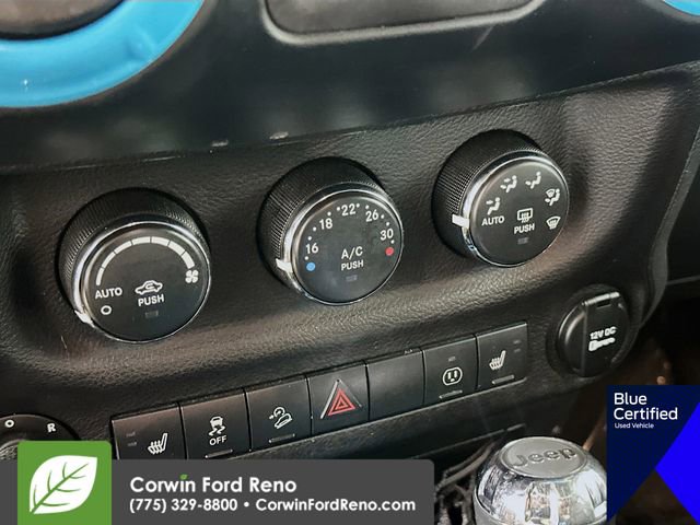Used 2018 Jeep Wrangler Unlimited Sahara w/ Max Tow Package AWD/4WD image 17