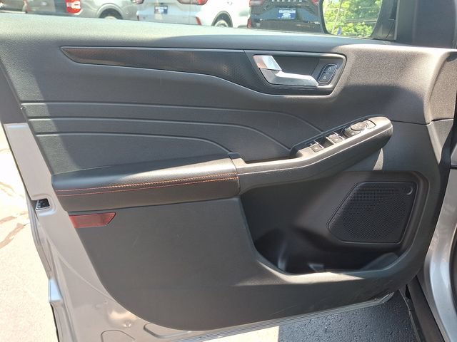 Certified 2022 Ford Escape SEL w/ SEL Stealth AWD Package image 13