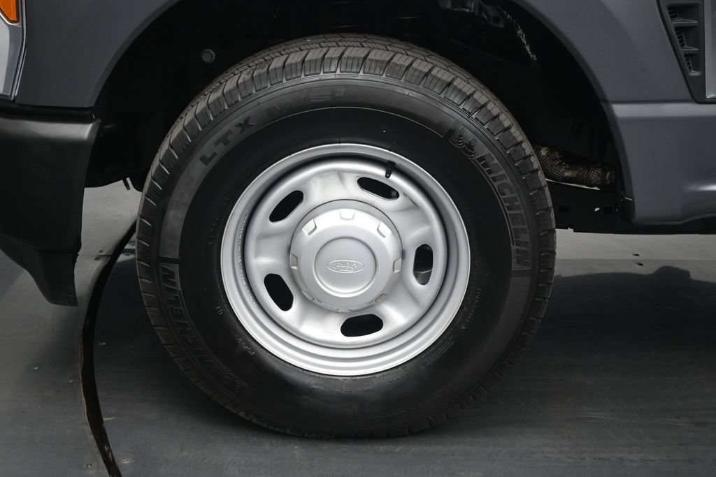 Certified 2025 Ford F250 XL RWD image 21