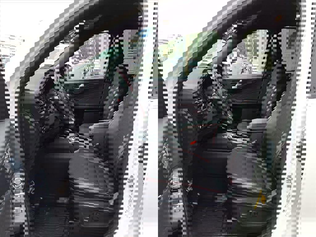 Certified 2024 Ford Escape ST-Line w/ Tech Pack #1 image 14