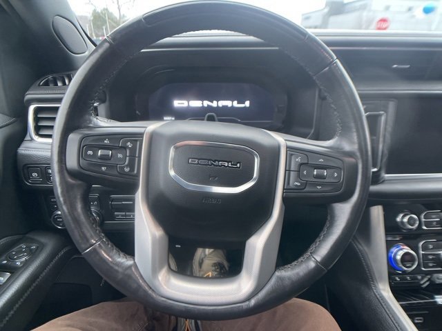 Used 2023 GMC Yukon Denali w/ Denali Reserve Package image 15